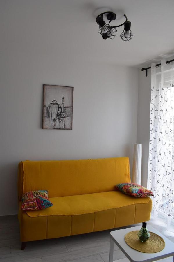 Apartman Ana Iadera With Balcony And Parking Zadar Exterior foto
