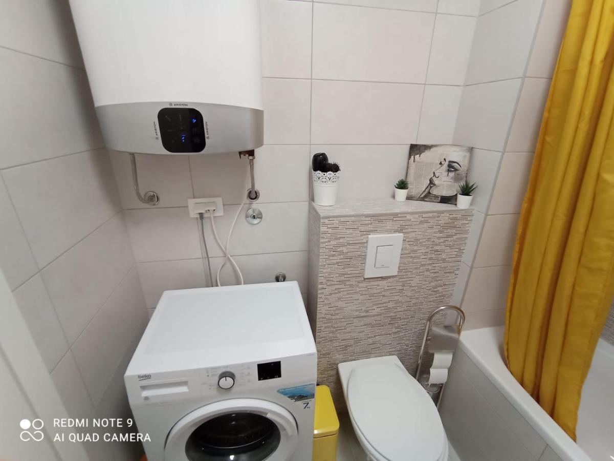 Apartman Ana Iadera With Balcony And Parking Zadar Exterior foto