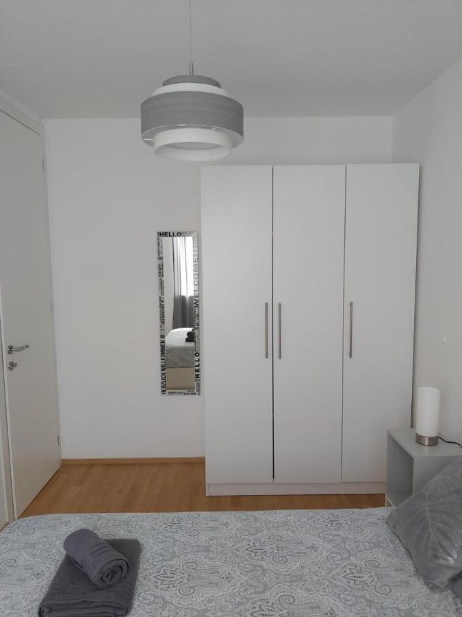 Apartman Ana Iadera With Balcony And Parking Zadar Exterior foto